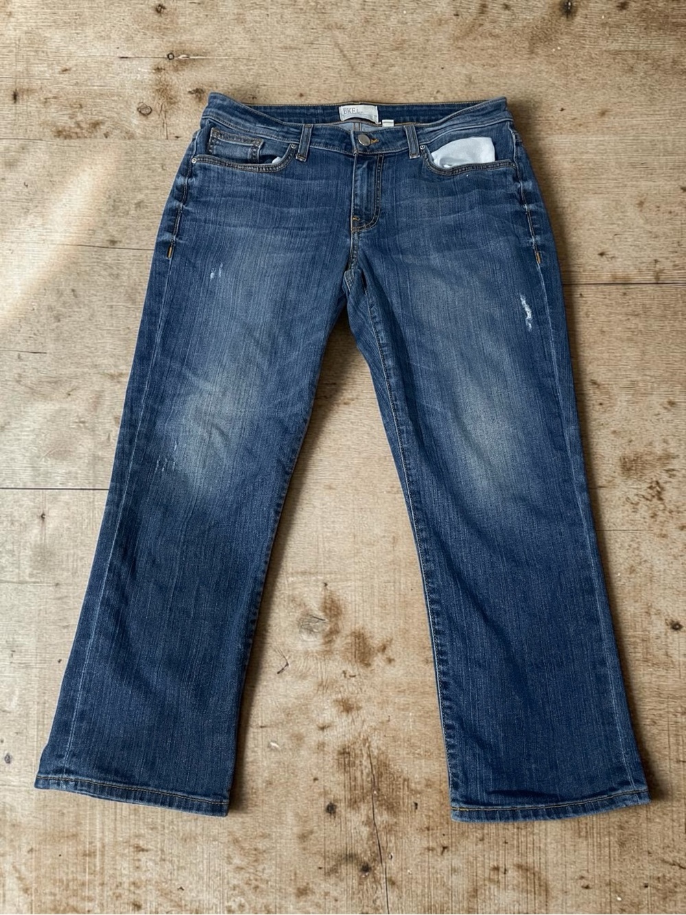 BKE Payton Women's Medium Blue Cropped Jeans Slight Distressing Size 28‎